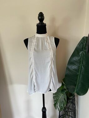 Mossimo Supply Co. White Sleeveless Mock-Neck Blouse with Lace Panels